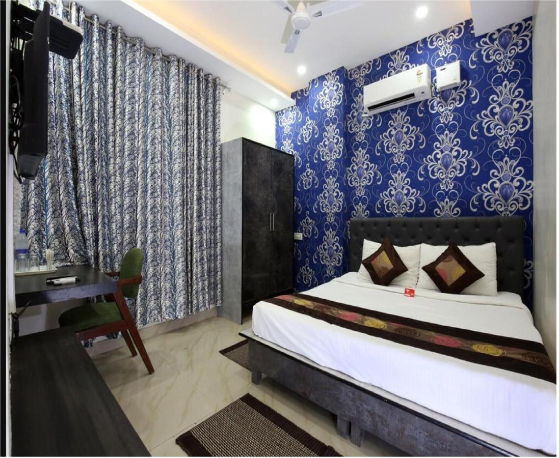 Hotel Cross Road By Wb Inn Unnao Eksteriør billede